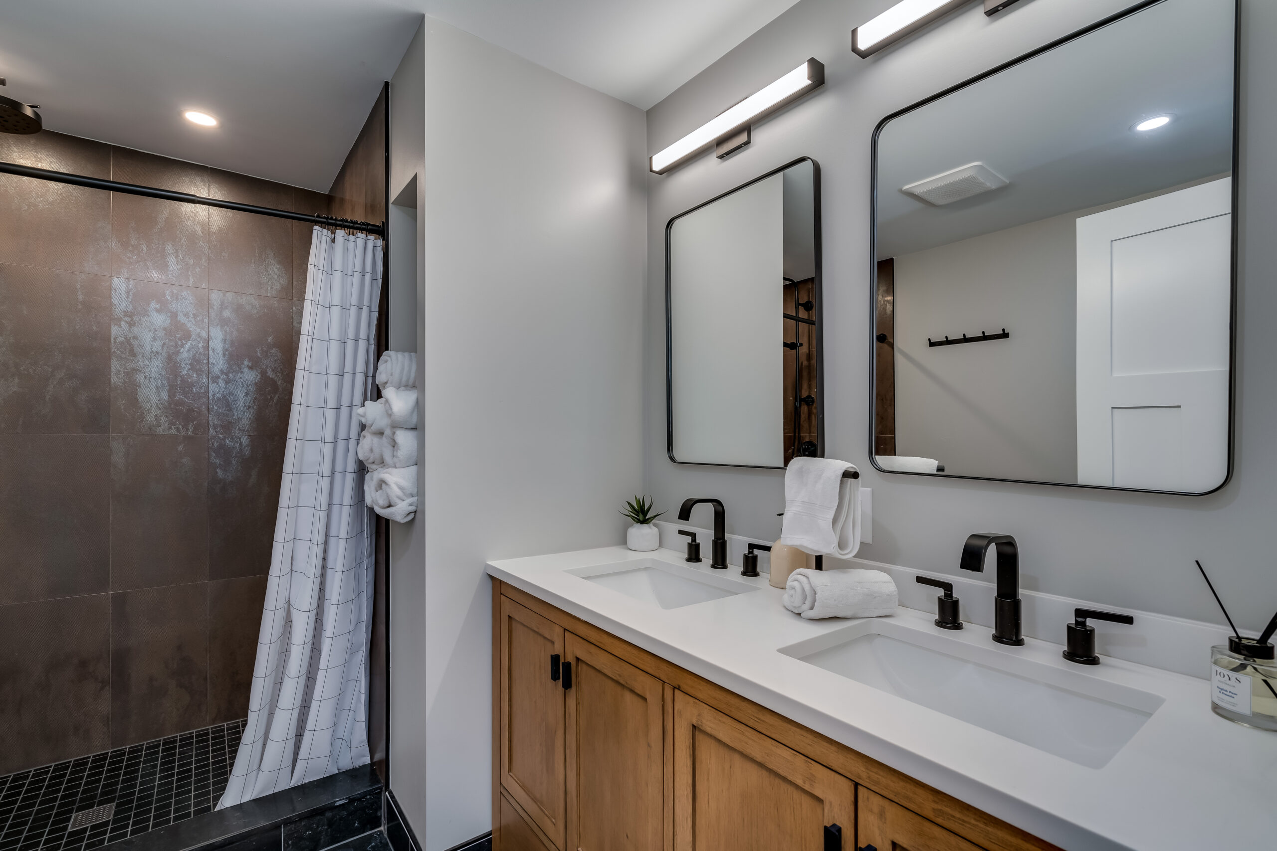 studio bathroom designer in Buffalo NY